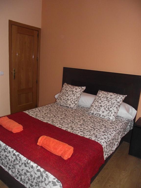 Village Rooms Multicolor Madrid Ngoại thất bức ảnh